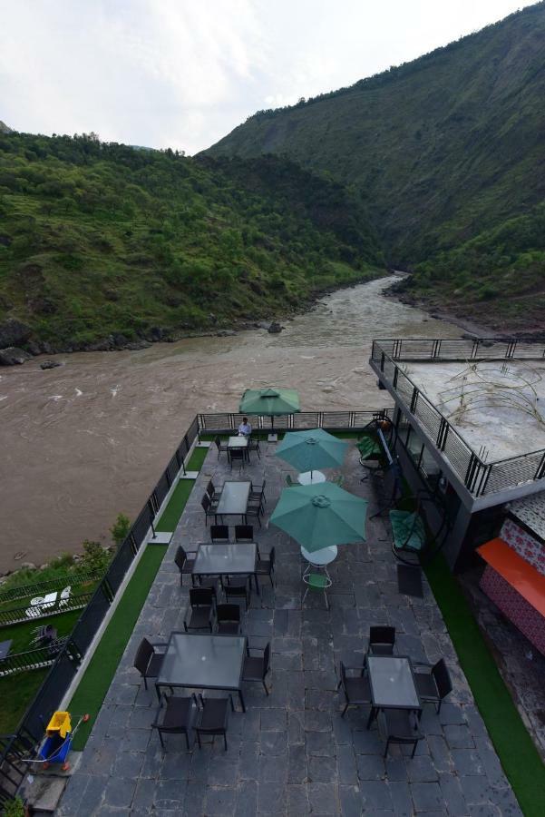 La Orilla Hotel Muzaffarabad Exterior photo
