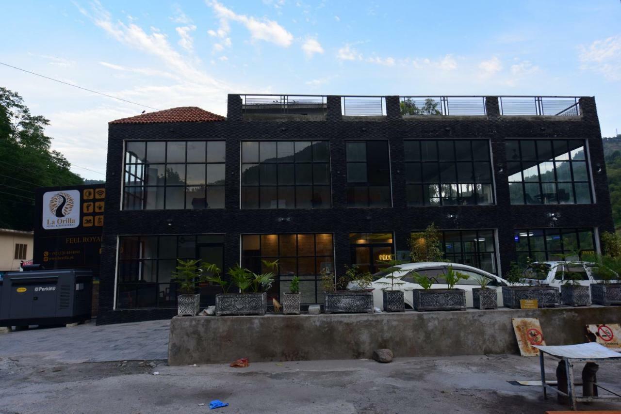 La Orilla Hotel Muzaffarabad Exterior photo